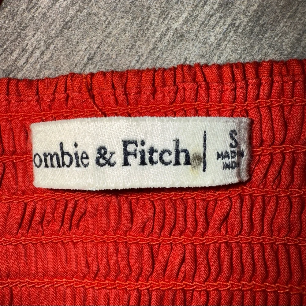Abercrombie & Fitch Cropped Top Small‎ Orange Red Pleated Sweetheart Neckline